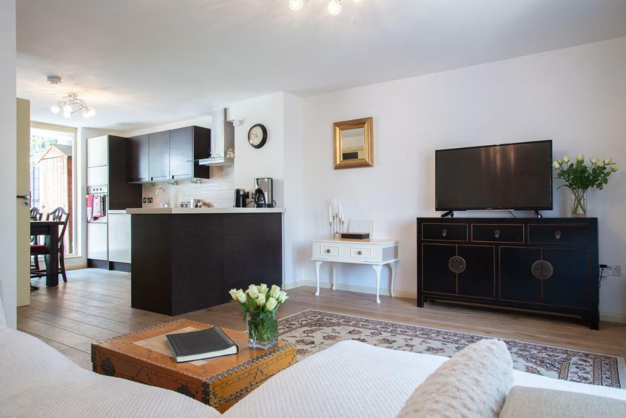 Chancery Lane Apartment